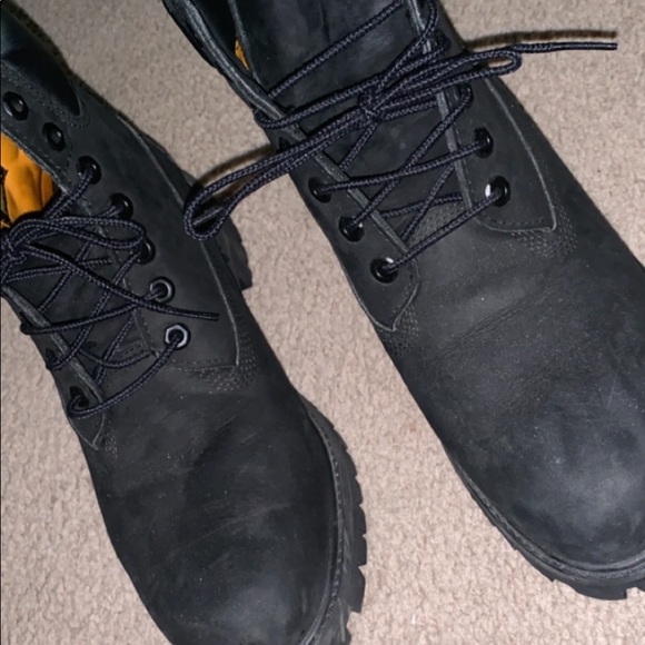 Men’s timberlands size 9.5